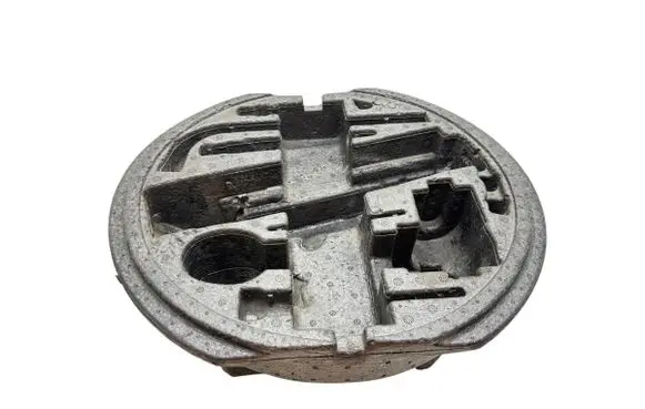 Volkswagen Golf V Tool box 1K0012115C