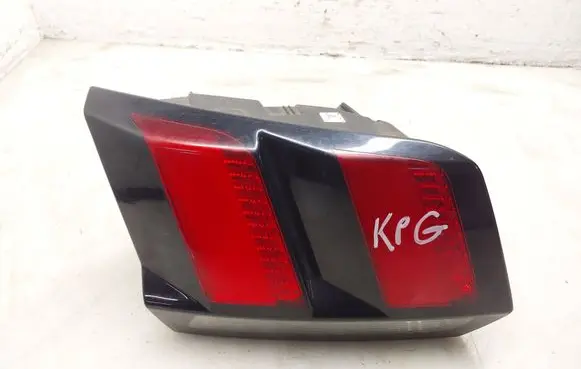 Peugeot 3008 II Tailgate rear/tail lights 9810477880 81560101