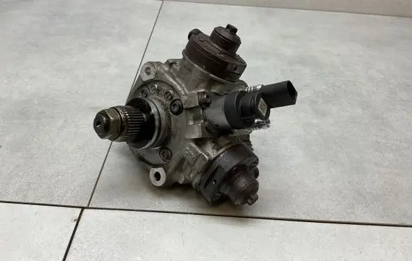 Audi A6 S6 C7 4G Fuel injection high pressure pump 059130755BF 0445010641