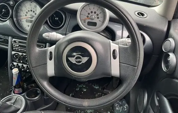 Mini One - Cooper R50 - 53 Steering wheel 