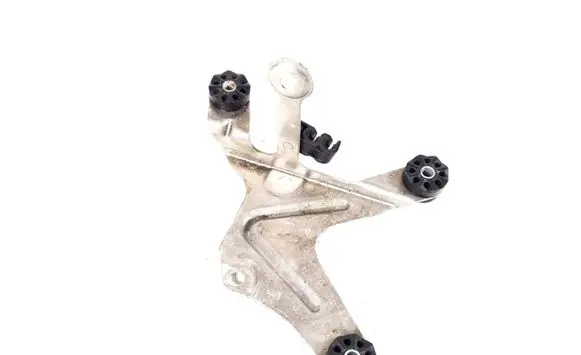 BMW 7 F01 F02 F03 F04 ABS pump bracket 6775355