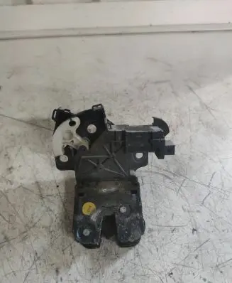 Audi A6 S6 C6 4F Tailgate/trunk/boot lock/catch/latch 8P4827505B