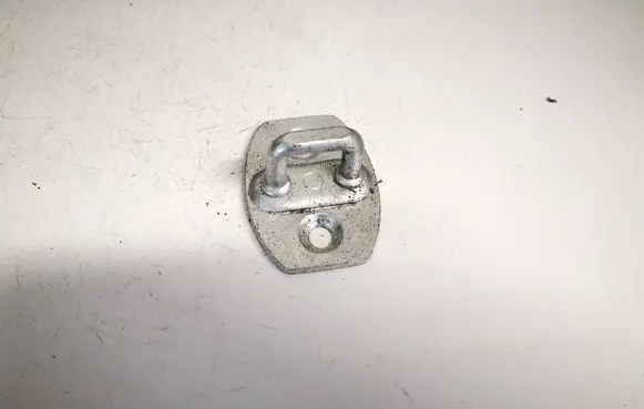 Toyota Auris 150 Rear door lock loop/hook striker 