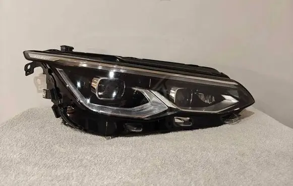 Volkswagen Golf VIII Headlight/headlamp 5H1941060 1711VF233130 90181016
