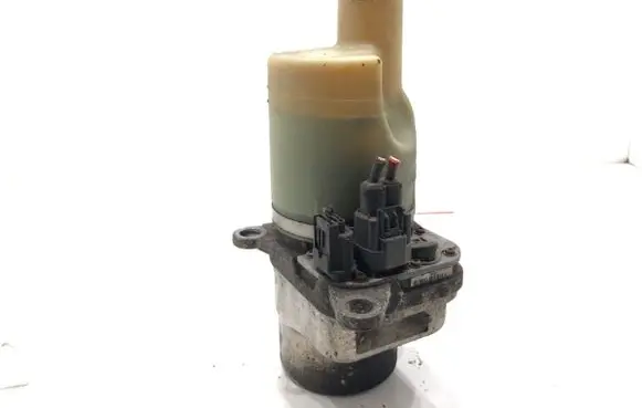 Volvo V50 Power steering pump 5N513K514AD