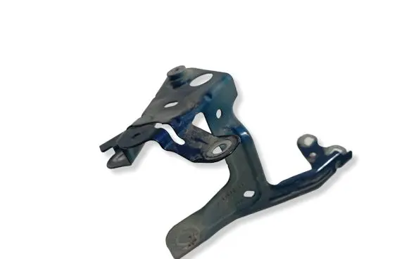 BMW 5 G30 G31 G38 Fender mounting bracket 7349618