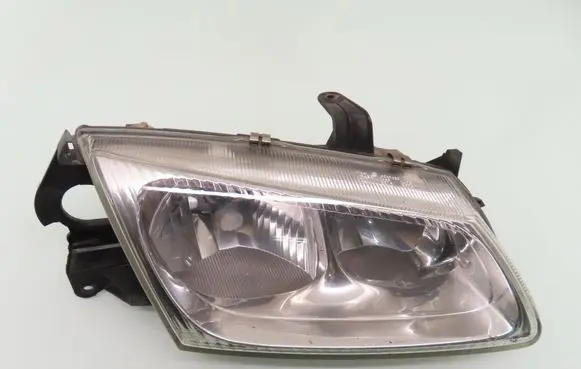 Nissan Almera N16 Headlight/headlamp 89003330 26010BN011