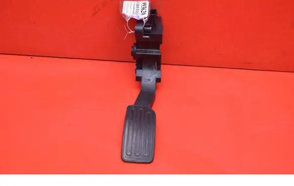 Nissan Leaf I (ZE0) Accelerator throttle pedal 180023RA0A
