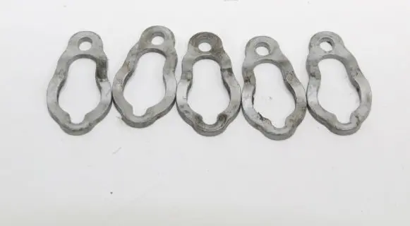 Volvo V70 Fuel Injector clamp holder