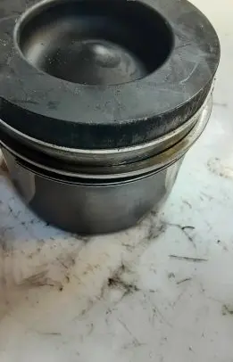 Piston
