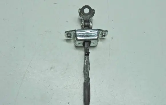 Suzuki SX4 Front door check strap stopper 
