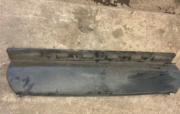Renault Megane II Trunk/boot sill cover protection 8200128740A 8200128740 3700099160