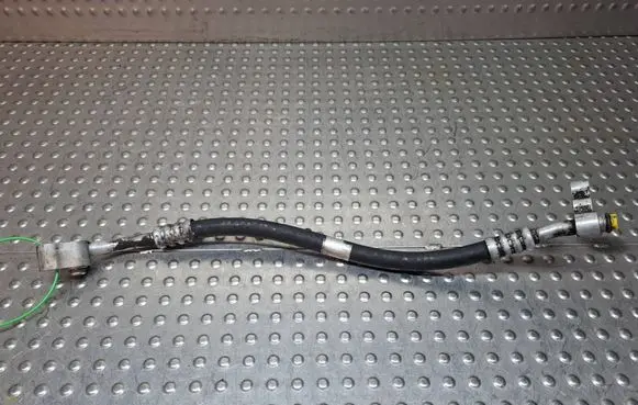 Mercedes-Benz E W211 Air conditioning (A/C) pipe/hose S27705802 A2118301315