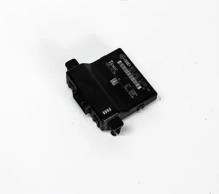 Audi A3 S3 8P Gateway control module 1K0907530D