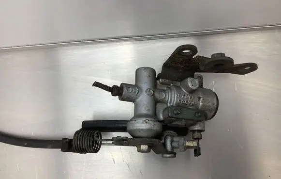 Subaru Forester SG Master brake cylinder 