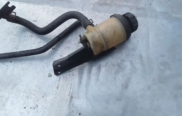 Hyundai Santa Fe Power steering fluid tank/reservoir 575302B000