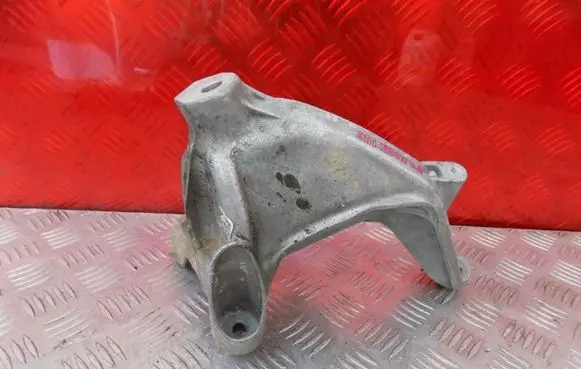 Audi A4 S4 B9 Engine mounting bracket 4M0199307AD