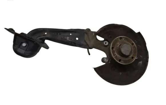 Rear wheel hub