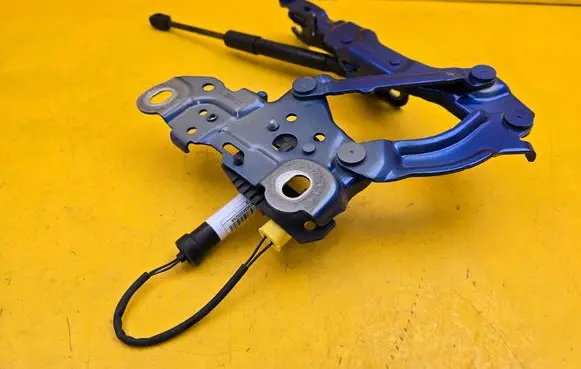 BMW 3 G20 G21 Bonnet Pedestrian Airbag Actuator 7449429 7450589