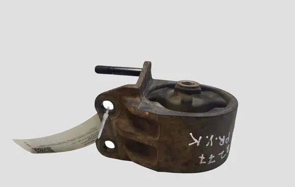 Hyundai Santa Fe Engine mount bracket 218323F050
