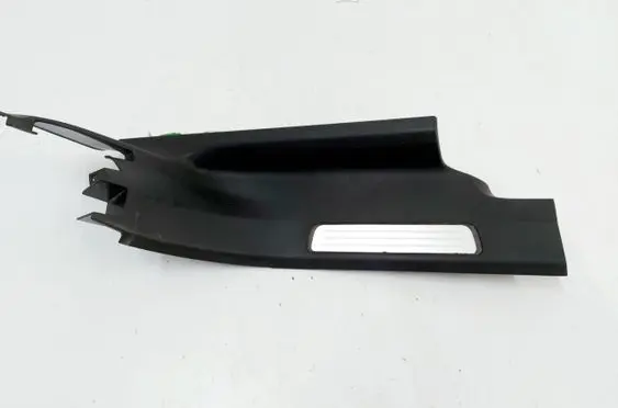 Volvo XC90 Side skirt rear trim 39829998