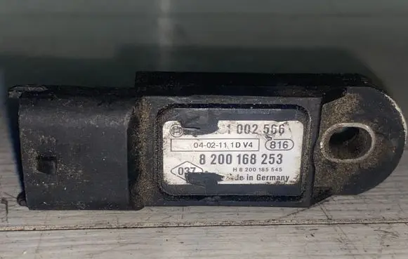 Renault Megane II Air pressure sensor 8200168253 0281002566