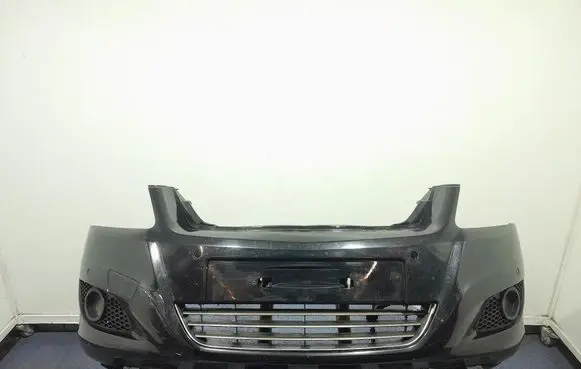Opel Zafira C Front bumper 