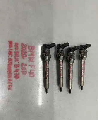 BMW 1 F40 Fuel injectors set 0445111009