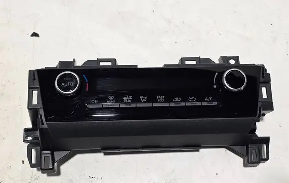 Toyota Yaris Cross Climate control unit 559000DC71 75K702 8640A33