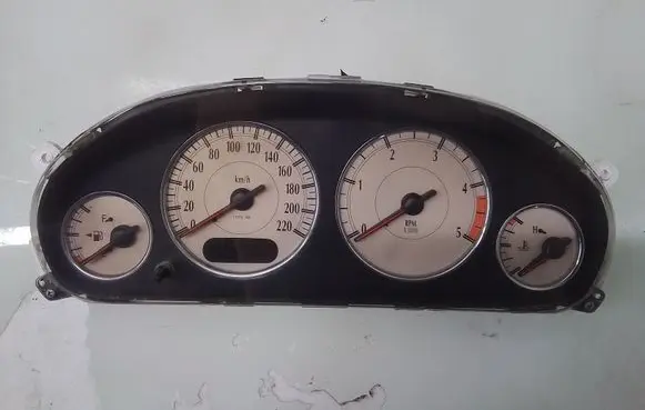 Chrysler Voyager Speedometer (instrument cluster) TN1575109394