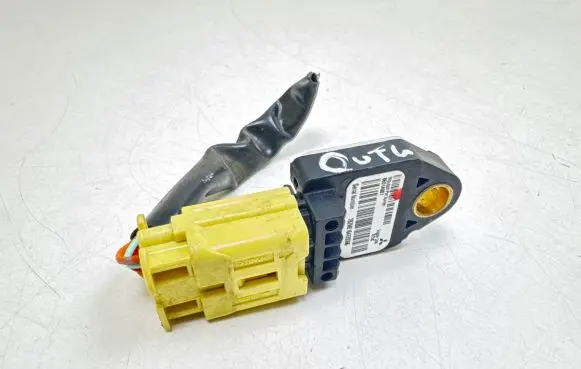 Mitsubishi Outlander Airbag deployment crash/impact sensor 8651A001 39754C TBMM61647Z0356