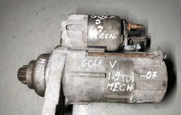 Volkswagen Golf V Starter motor 02Z911023H 1811060793
