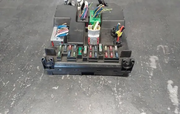 Peugeot 307 Comfort/convenience module 9651197580 9651196880 J03