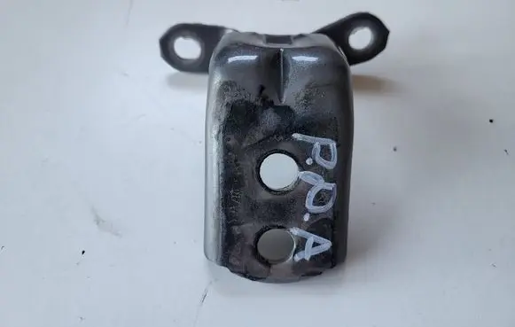 Nissan X-Trail T32 Front door lower hinge 