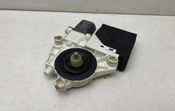 Volkswagen Golf Plus Front door window regulator motor 5M1837401B 1K0959793G