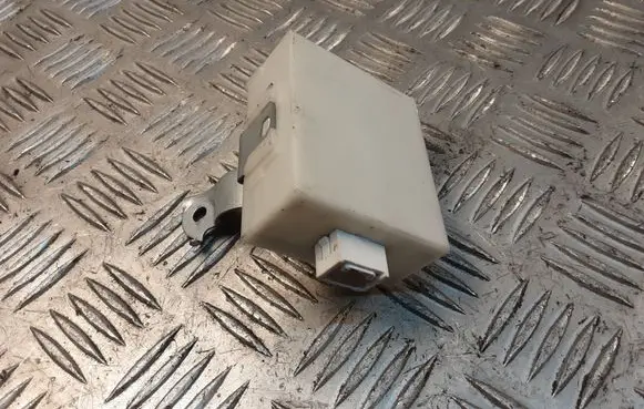 Toyota Avensis T250 Door control unit/module 8974105070