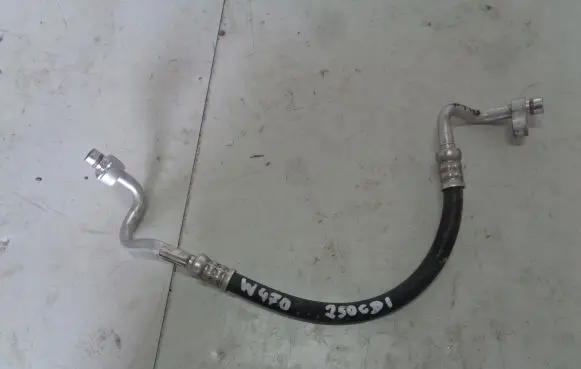 Mercedes-Benz X-class W470 Air conditioning (A/C) pipe/hose 924904KJ0C