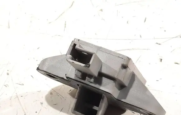 Mercedes-Benz C W204 Airbag deployment crash/impact sensor A2048210651 5WK43902 56054047AB