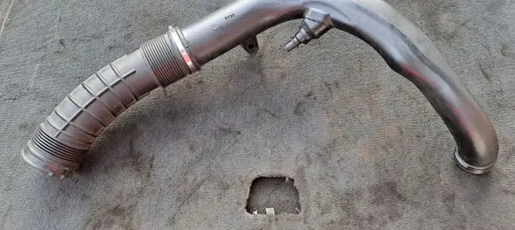 Volvo S80 Intercooler hose/pipe 31274767