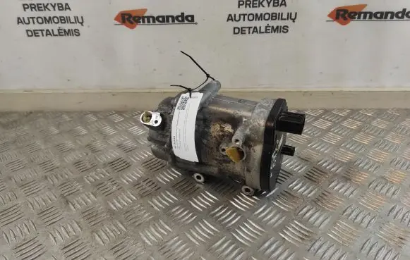 Toyota RAV 4 (XA50) Air conditioning (A/C) compressor (pump) 0424001101 ESB27C