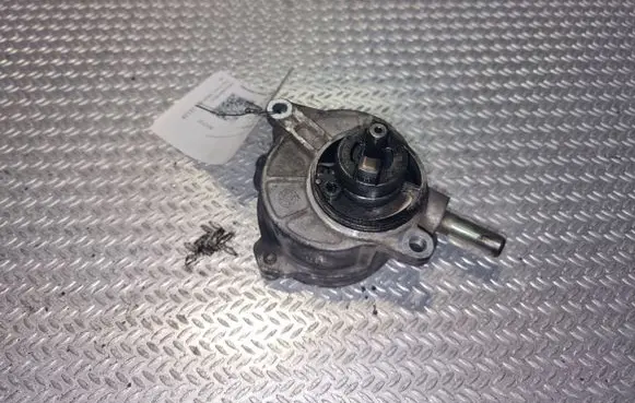 Mercedes-Benz Vito Viano W639 Vacuum pump A6462300165