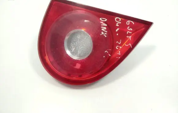 Volkswagen Golf V Tailgate rear/tail lights 1K6945093F 028500104A