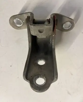 KIA Ceed Front door upper hinge A046057