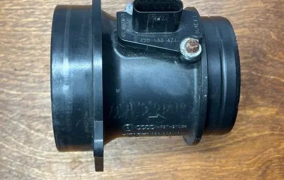 Audi Q7 4M Mass air flow meter 059906461N