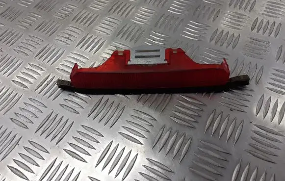 Nissan Almera Tino Third/center stoplight BRAK