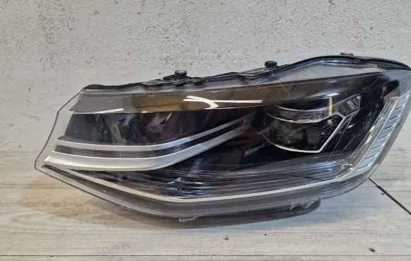 Volkswagen Caddy Headlight/headlamp 2k8.941.035.M