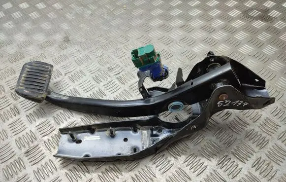 Land Rover Range Rover Evoque L538 Brake pedal GJ322D094