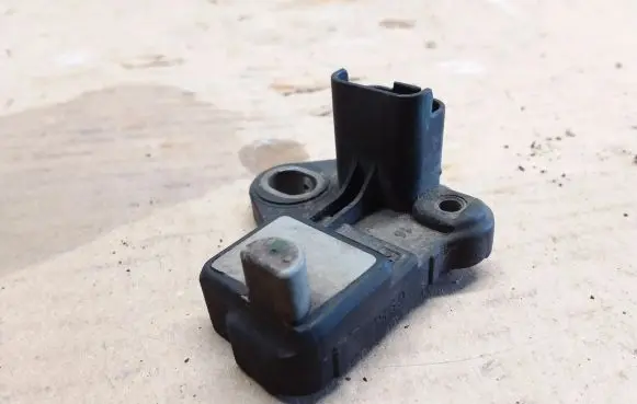 Peugeot 308 Crankshaft position sensor 9664387380