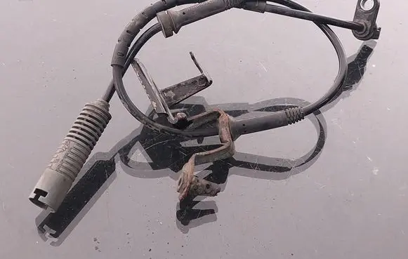BMW 3 E90 E91 ABS brake wheel speed sensor 34526762466