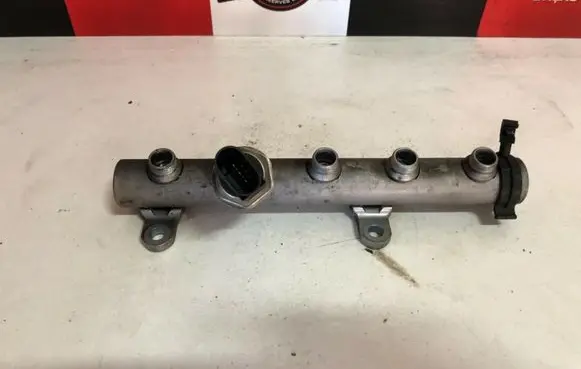 Audi A6 S6 C6 4F Fuel main line pipe 059130089AB